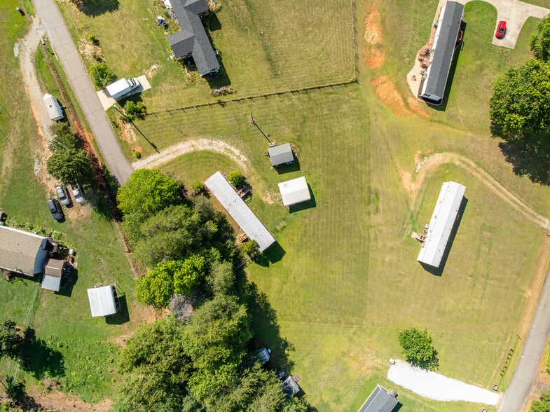 155 Pullman Rd, Campobello, SC à vendre - Photo principale – Image 1 sur 5