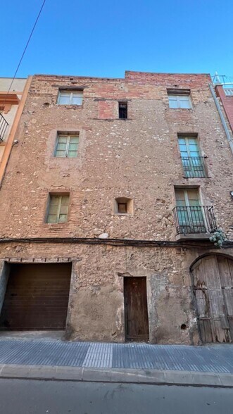 Immeuble residentiel dans Constantí, Tarragona à vendre - Photo de l’immeuble – Image 2 sur 7