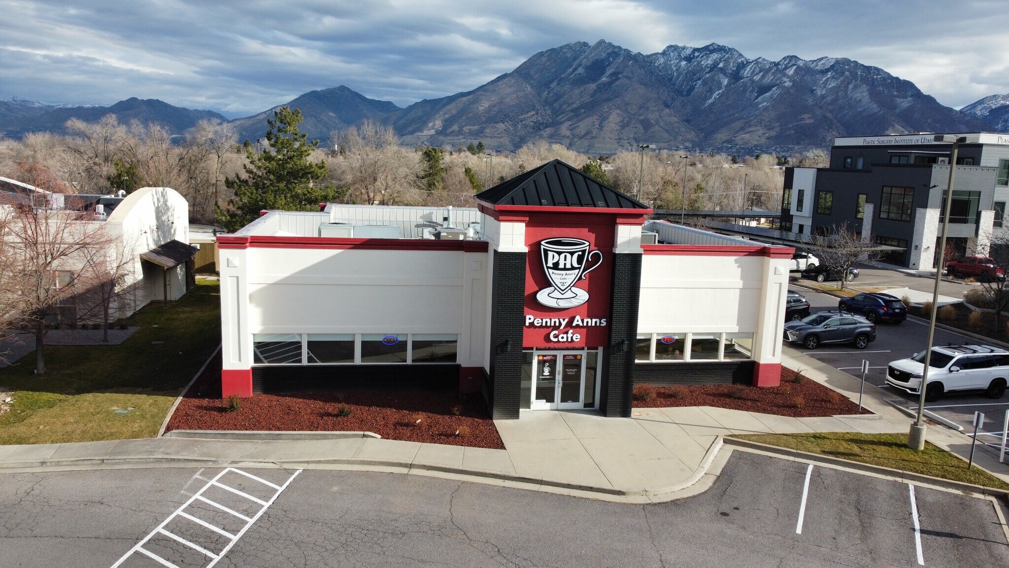 7495 Union Park Ave, Sandy, UT à vendre Photo de l’immeuble– Image 1 sur 5