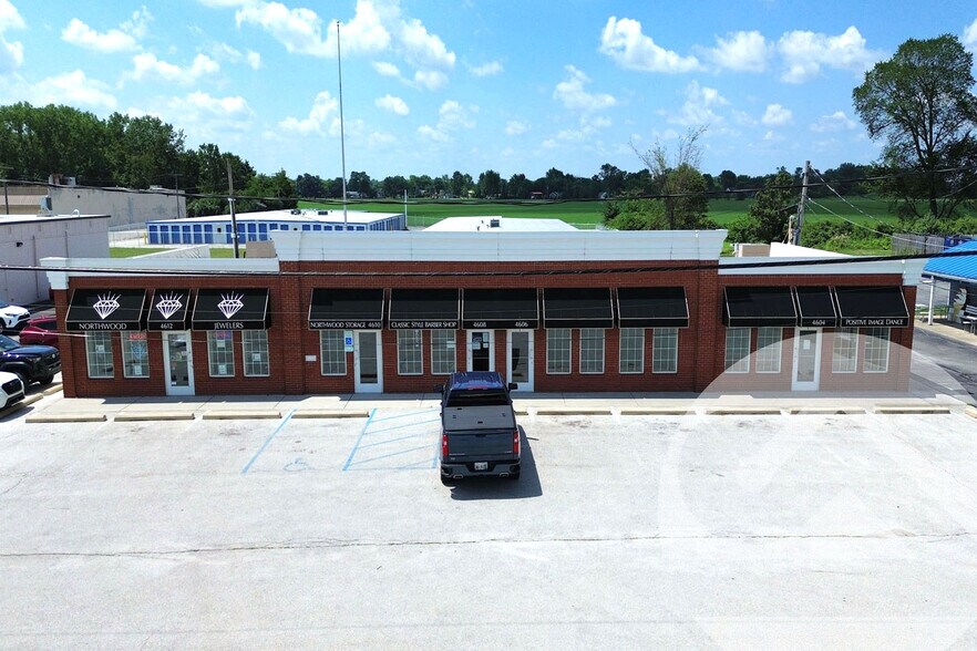 4604-4610 Woodville Rd, Northwood, OH à louer - Photo de l’immeuble – Image 1 sur 8