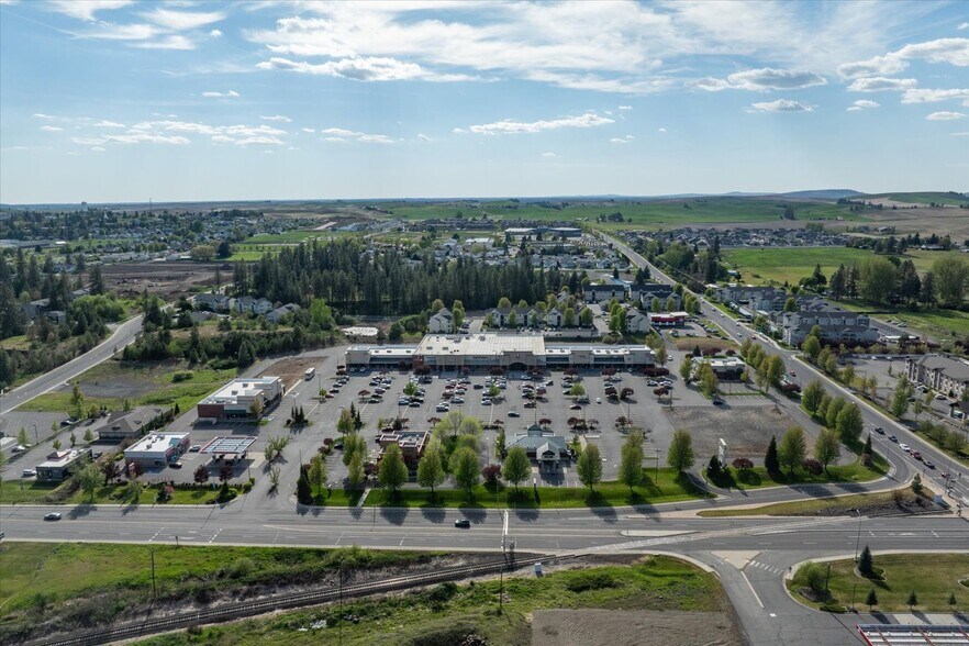 2680-2742 1st St, Cheney, WA à louer - Photo de l’immeuble – Image 2 sur 8