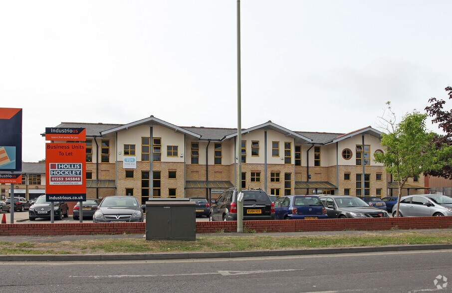 Eelmoor Rd, Farnborough à louer - Photo de l’immeuble – Image 2 sur 6