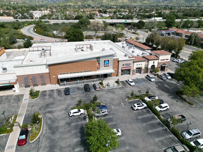 3885-3977 Cochran St, Simi Valley, CA à louer - Aérien – Image 3 sur 6
