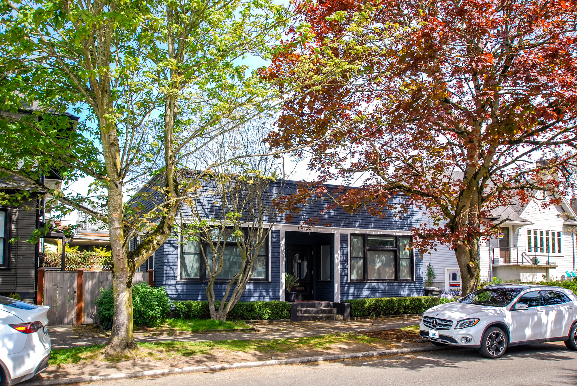 1906 E Aloha St, Seattle, WA à vendre Photo principale– Image 1 sur 4