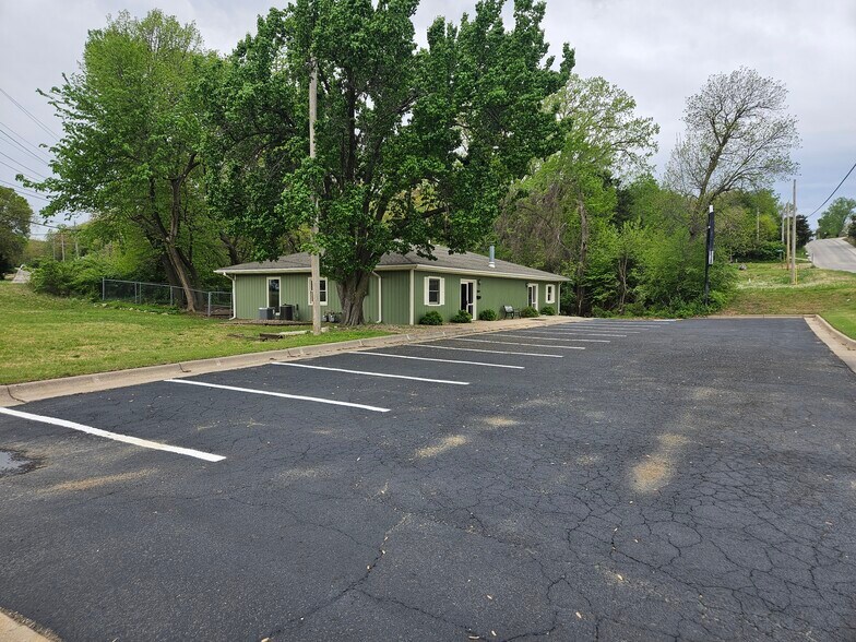 2605 Allison, Manhattan, KS à louer - Photo de l’immeuble – Image 2 sur 18