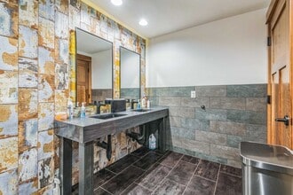 1230 Fryar Ave, Sumner, WA à louer Photo intérieure– Image 1 sur 3