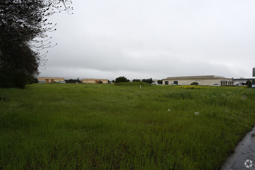 16270 Church St, Morgan Hill, CA à vendre - Photo de l’immeuble – Image 1 sur 6