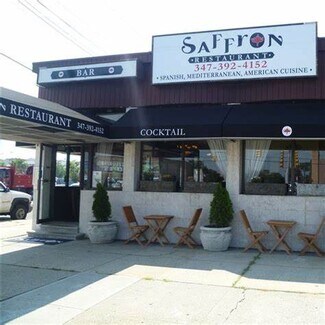 Plus de détails pour 161-50 Cross Bay Blvd, Howard Beach, NY - Local commercial à louer