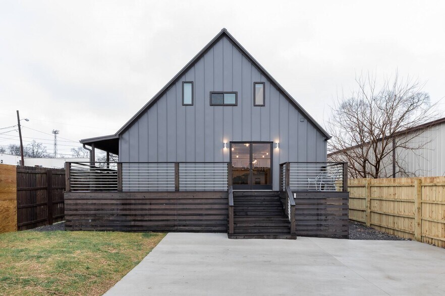 2420 Cruzen St, Nashville, TN à vendre - Photo principale – Image 1 sur 16