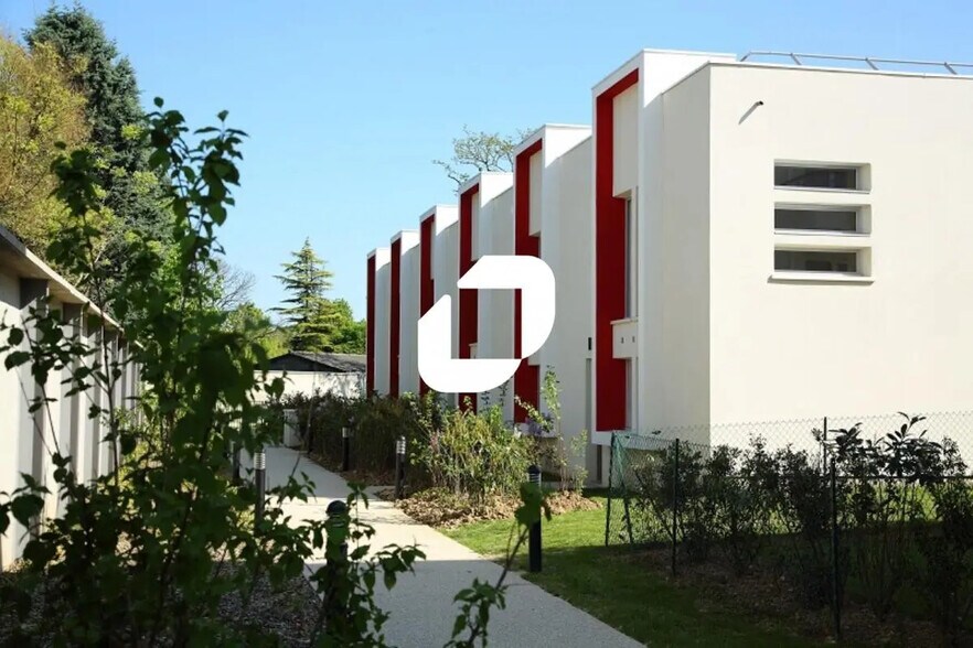 Bureau dans Saint-Maur-des-Fossés à louer - Photo de l’immeuble – Image 1 sur 7