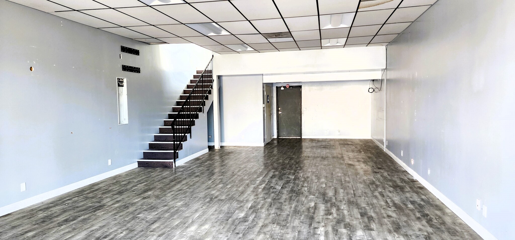 8485 Glenoaks Blvd, Sun Valley, CA à louer Photo intérieure– Image 1 sur 5