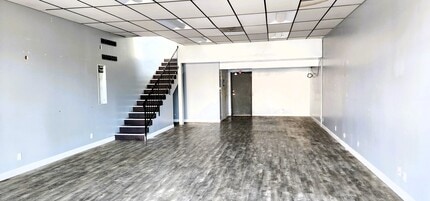 8485 Glenoaks Blvd, Sun Valley, CA à louer Photo intérieure– Image 1 sur 5