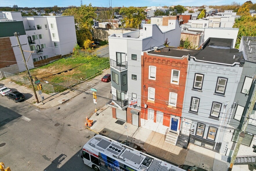 2639 Cecil B Moore Ave, Philadelphia, PA à louer - Photo de l’immeuble – Image 2 sur 3