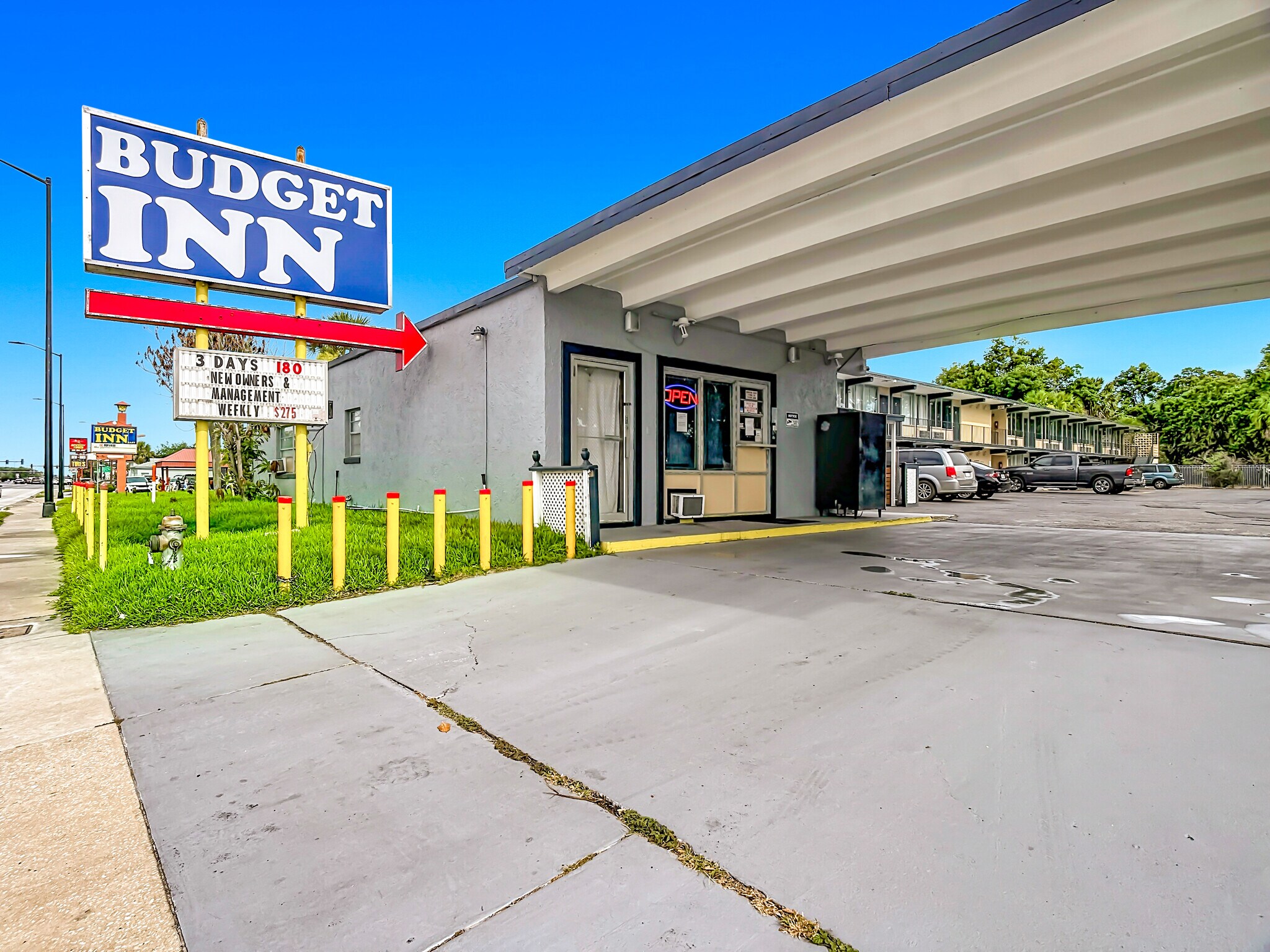 321 E Vine St, Kissimmee, FL à vendre Photo de l’immeuble– Image 1 sur 36