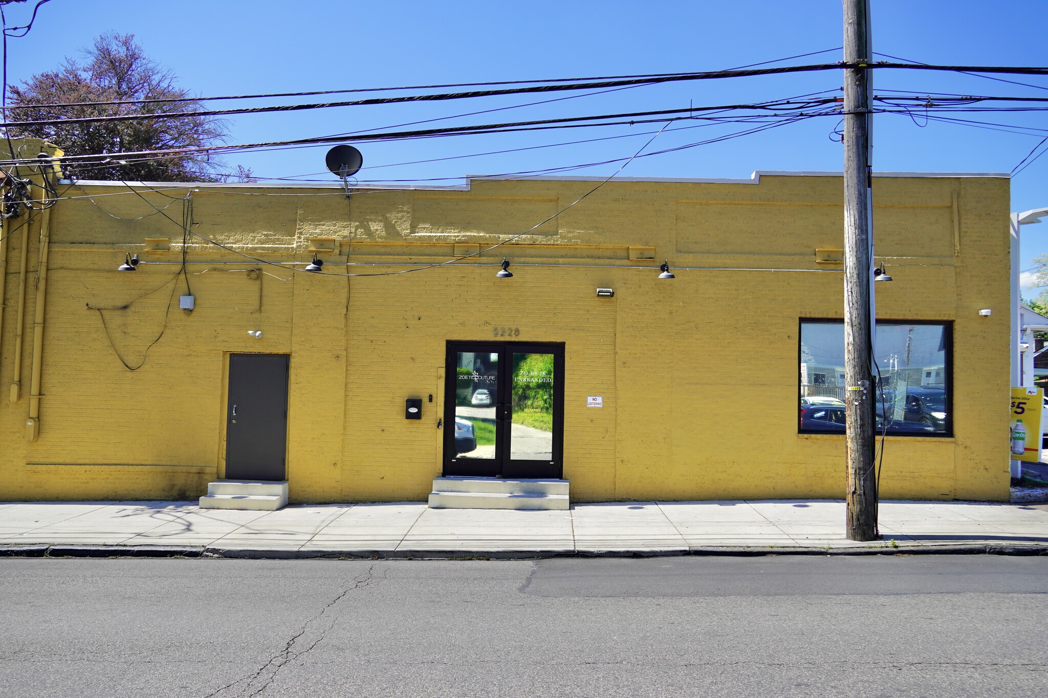 5224-5228 Greene St, Philadelphia, PA à louer Photo de l’immeuble– Image 1 sur 13