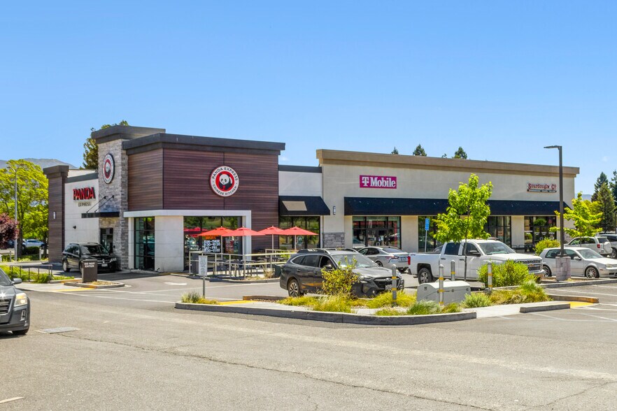1236 Airport Park Blvd, Ukiah, CA à louer - Photo de l’immeuble – Image 1 sur 19