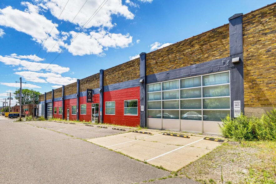 2336 Territorial Rd, Saint Paul, MN à vendre - Photo de l’immeuble – Image 2 sur 32