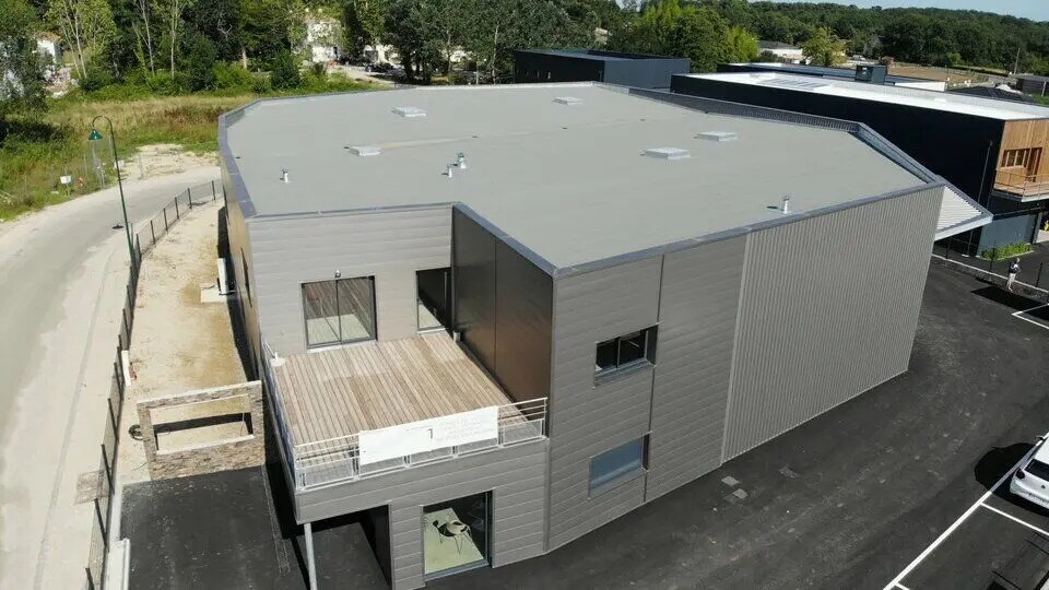 Industriel/Logistique dans Pompignac à vendre Photo de l’immeuble– Image 1 sur 13