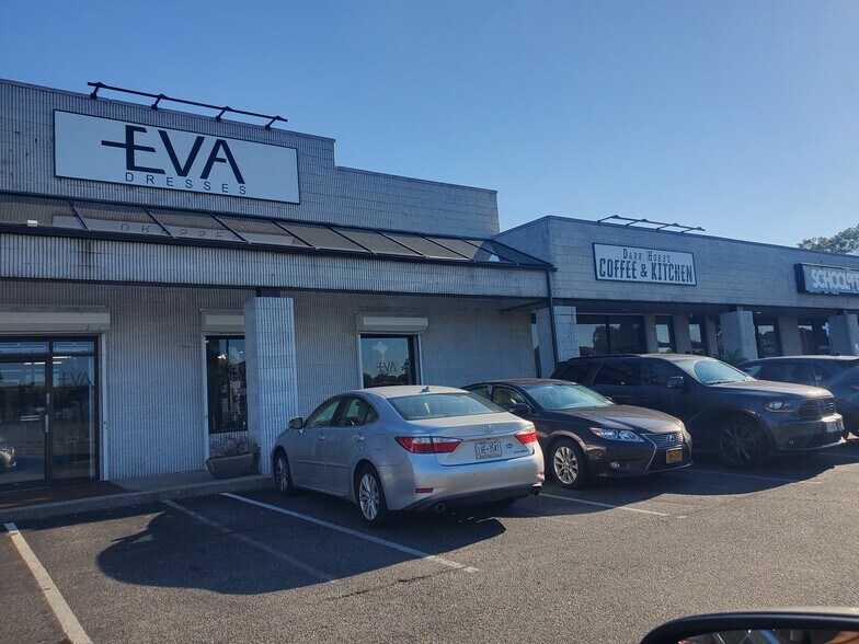 4830-4848 Sunrise Hwy, Sayville, NY à louer - Photo de l’immeuble – Image 3 sur 15