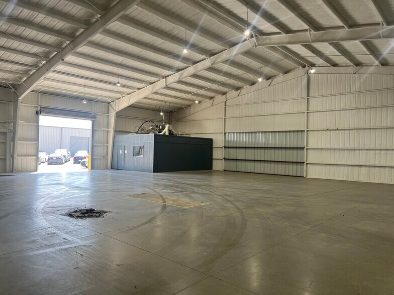138 Leopard Rd, Rhome, TX à louer - Photo de l’immeuble – Image 2 sur 11
