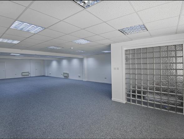 100 Borron St, Glasgow à louer - Photo de l’immeuble – Image 3 sur 26