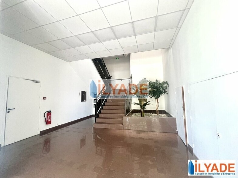 33 Avenue De Hambourg, Marseille à louer - Hall d’entrée – Image 3 sur 6