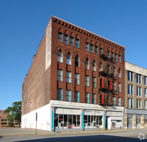 149 Swan St, Buffalo, NY à louer - Photo de l’immeuble – Image 2 sur 4