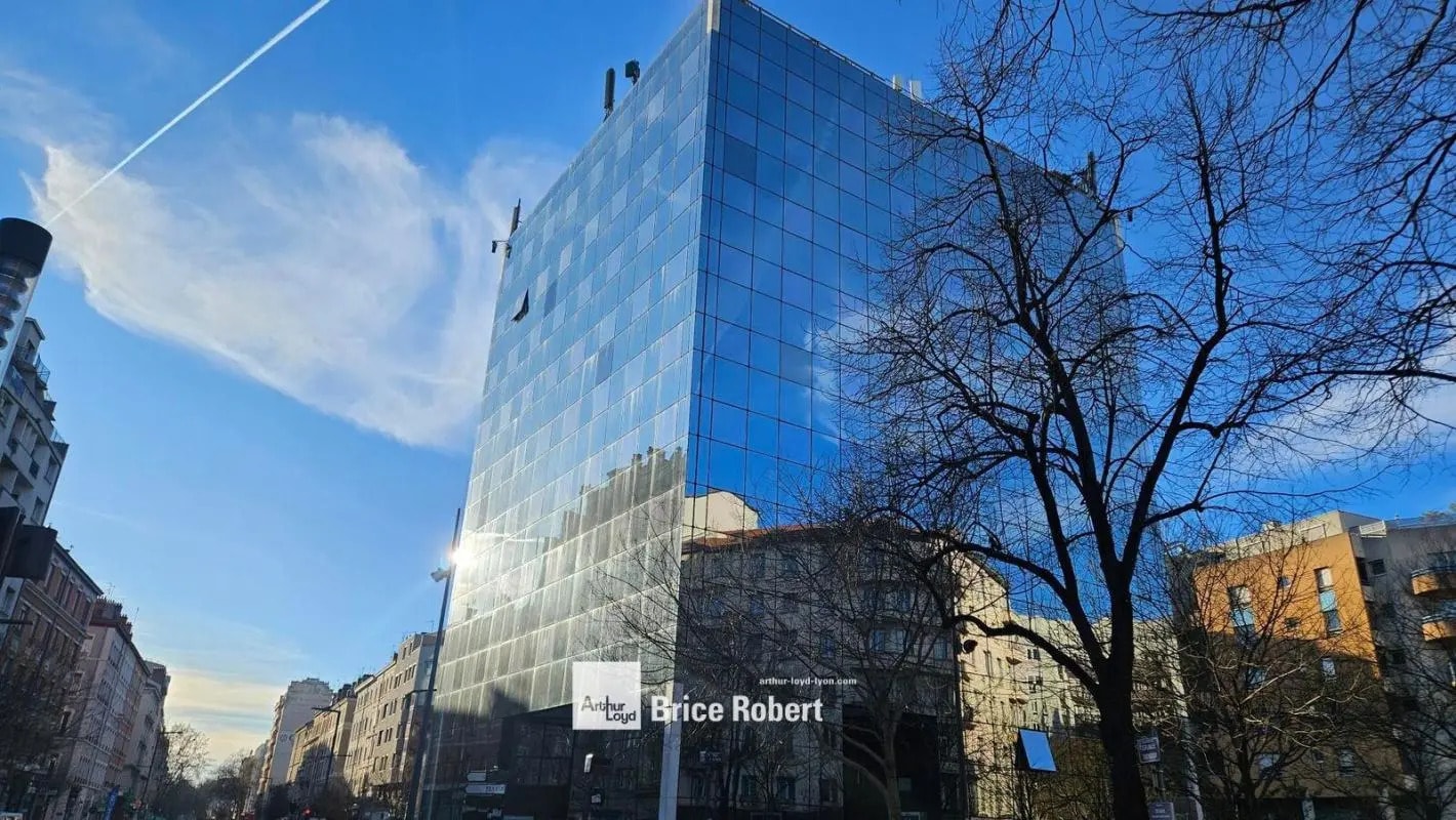 75 Cours Emile Zola, Villeurbanne à louer Photo de l’immeuble– Image 1 sur 10