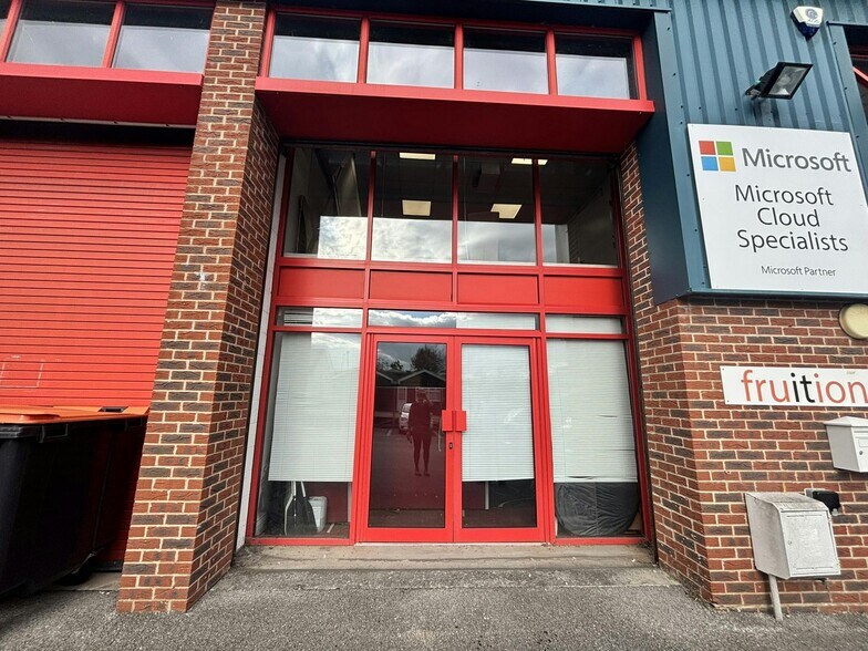 Claylands Rd, Bishops Waltham à louer - Photo de l’immeuble – Image 2 sur 16