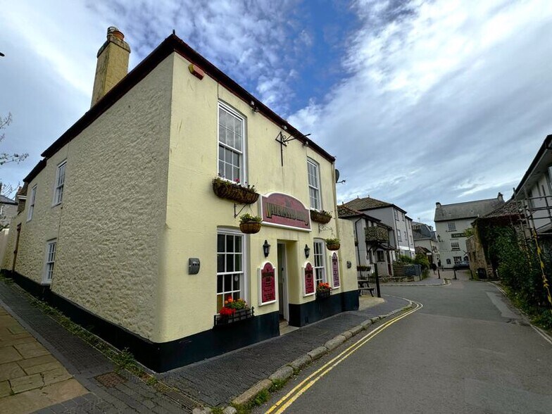 Victoria St, Totnes à vendre - Photo principale – Image 1 sur 11