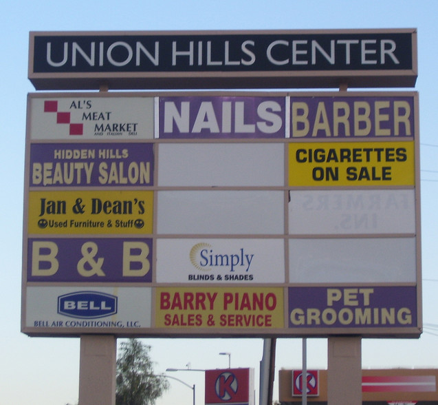 18610 N 107th Dr, Sun City, AZ à louer - Photo de l’immeuble – Image 3 sur 13
