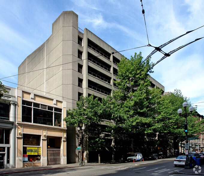 721 1st Ave, Seattle, WA à louer - Photo de l’immeuble – Image 3 sur 3