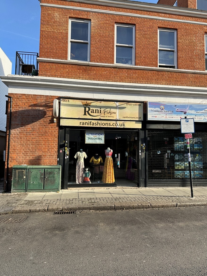 262 Upper Tooting Rd, Londres à louer Photo de l’immeuble– Image 1 sur 1