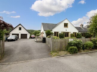 Plus de détails pour Contin Village Stores and 4 Bedroom House, Strathpeffer - Local commercial à vendre