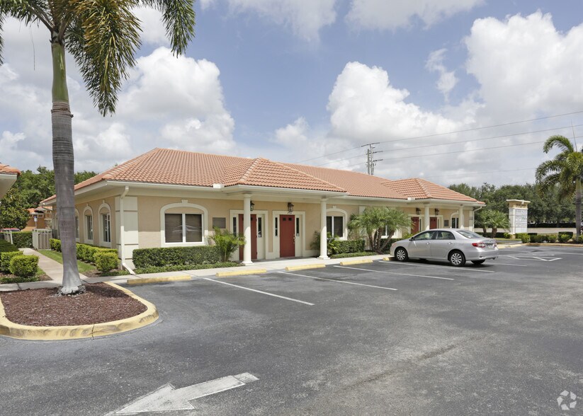 2910-2914 University Pky, Sarasota, FL à vendre - Photo de l’immeuble – Image 2 sur 25