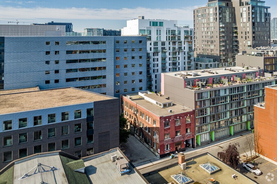 64 Rue Prince, Montréal, QC à vendre - Aérien – Image 3 sur 4