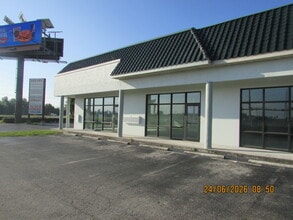 17230-17250 S Tamiami Trl, Fort Myers, FL à louer Photo de l’immeuble– Image 2 sur 7