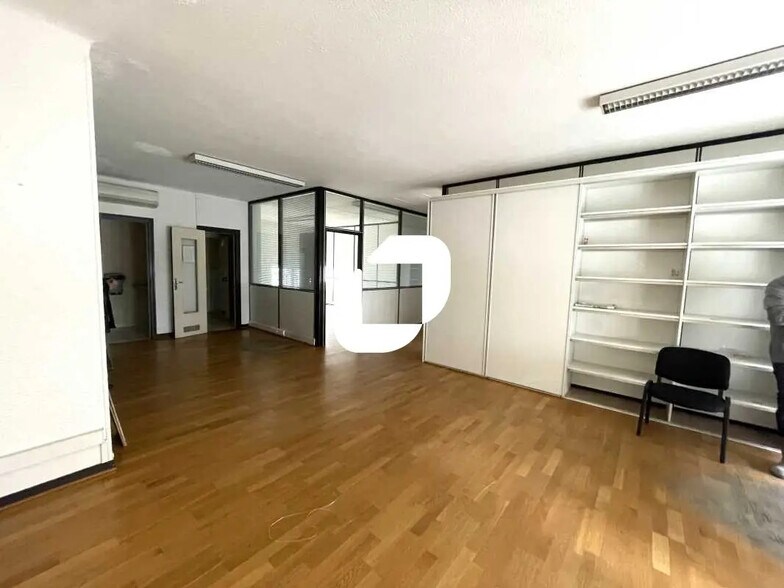 Bureau dans Lyon à louer - Photo de l’immeuble – Image 1 sur 10