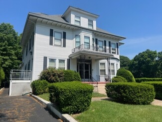 Plus de détails pour 463 S Main St, Woonsocket, RI - Local commercial à vendre