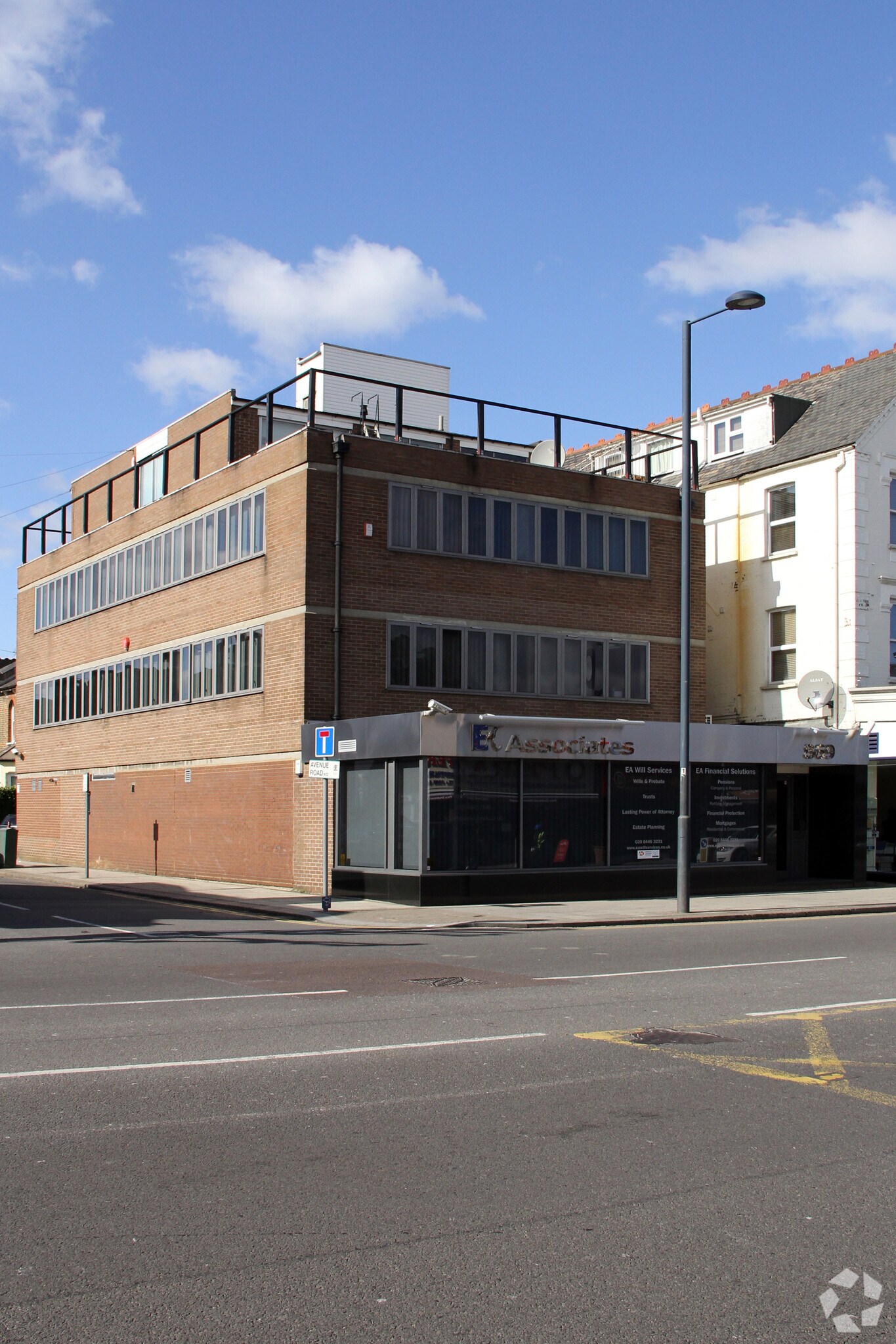 869 High Rd, Londres à louer Photo principale– Image 1 sur 4