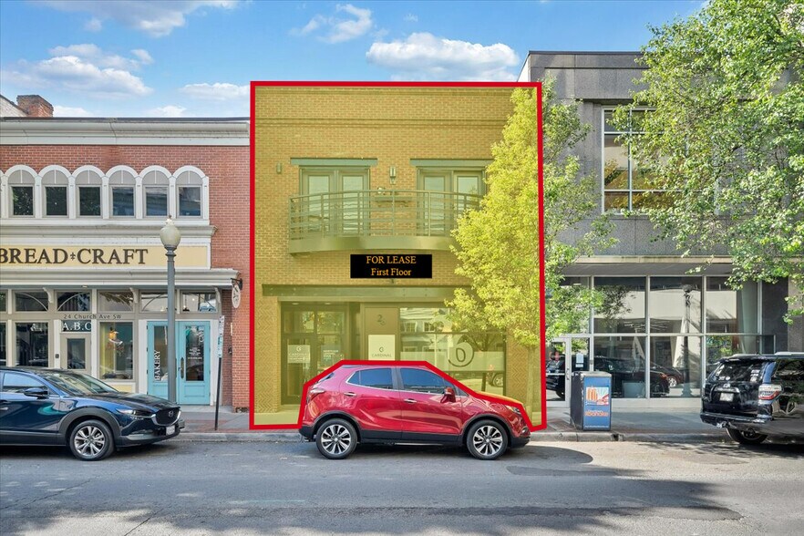 26 Church Ave SW, Roanoke, VA à louer - Photo de l’immeuble – Image 2 sur 9
