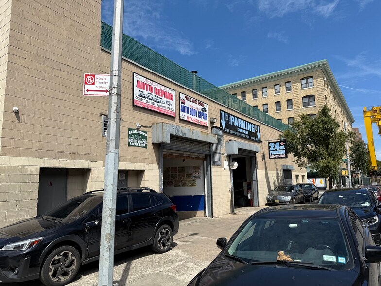 1908 Park Ave, New York, NY à vendre - Photo de l’immeuble – Image 3 sur 9