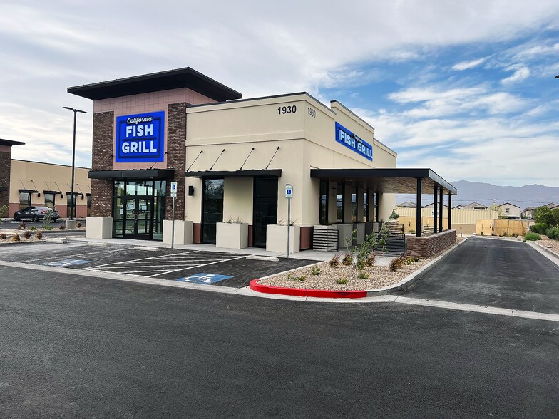1930 W Craig Rd, North Las Vegas, NV à vendre - Photo de l’immeuble – Image 2 sur 7