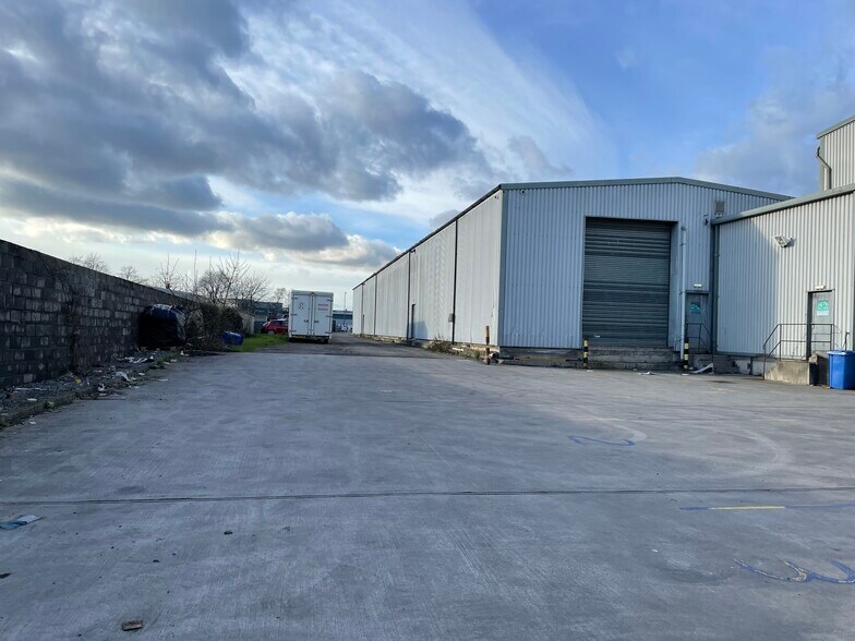 Canal Rd, Trowbridge à louer - Photo de l’immeuble – Image 3 sur 7