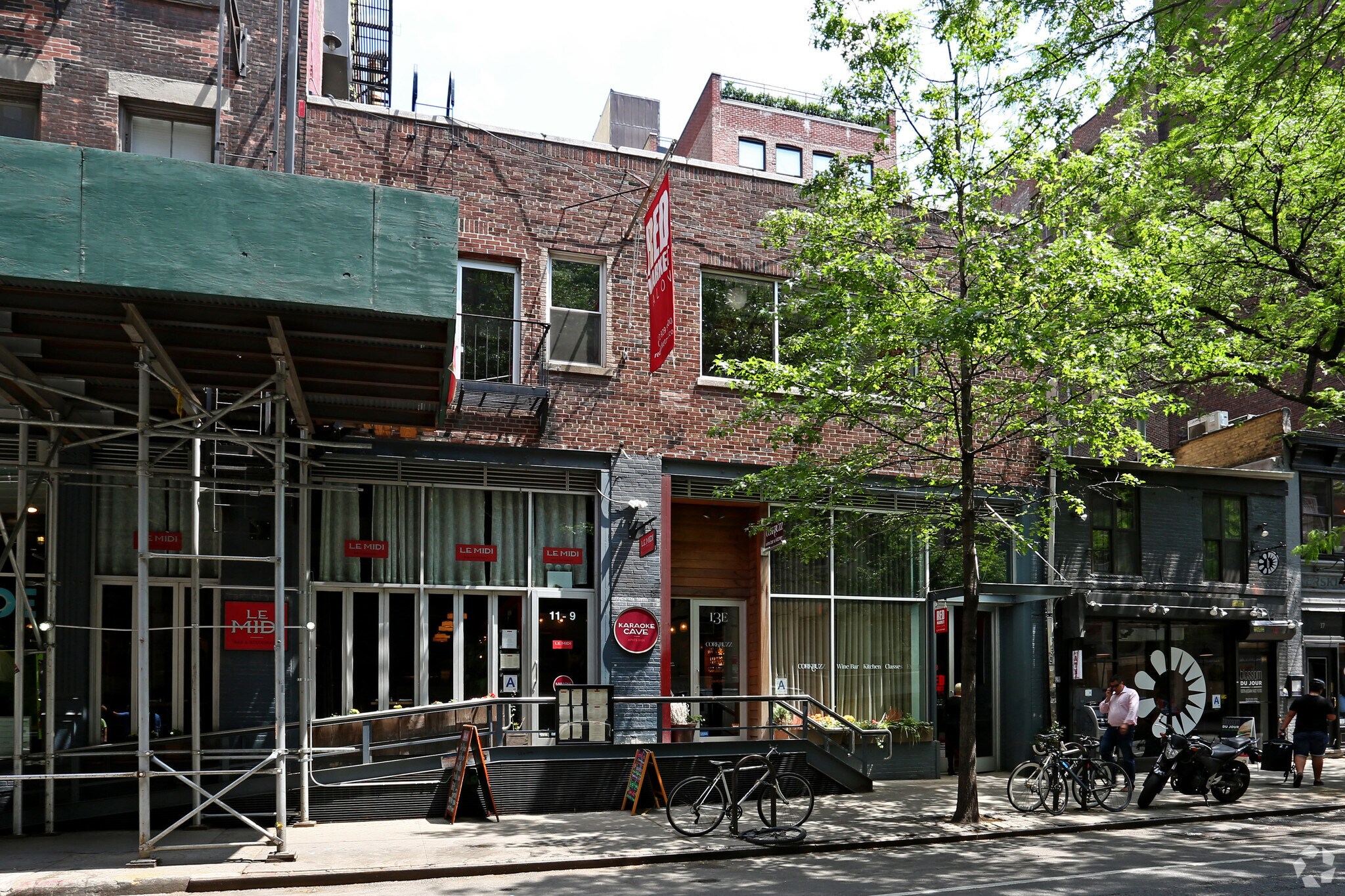 11-13 E 13th St, New York, NY à louer Photo de l’immeuble– Image 1 sur 6