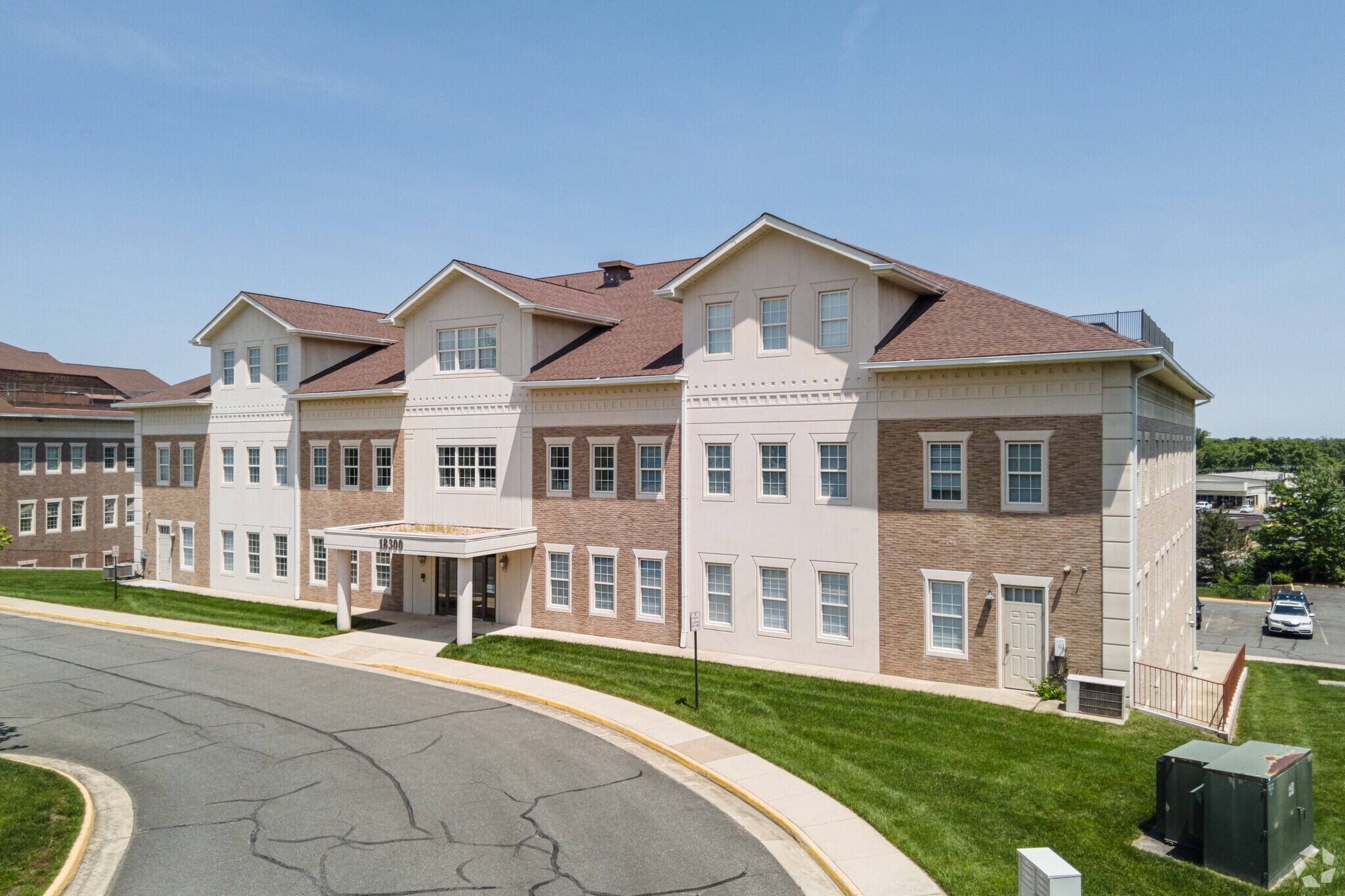 18300 Quantico Gateway Dr, Triangle, VA à louer Photo principale– Image 1 sur 23