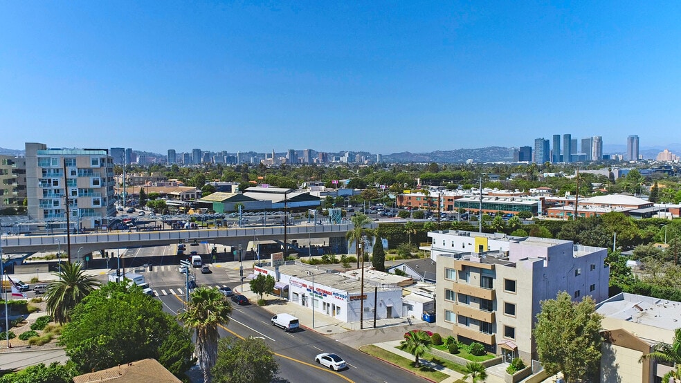2524 S Sepulveda Blvd, Los Angeles, CA à vendre - Photo de l’immeuble – Image 2 sur 8