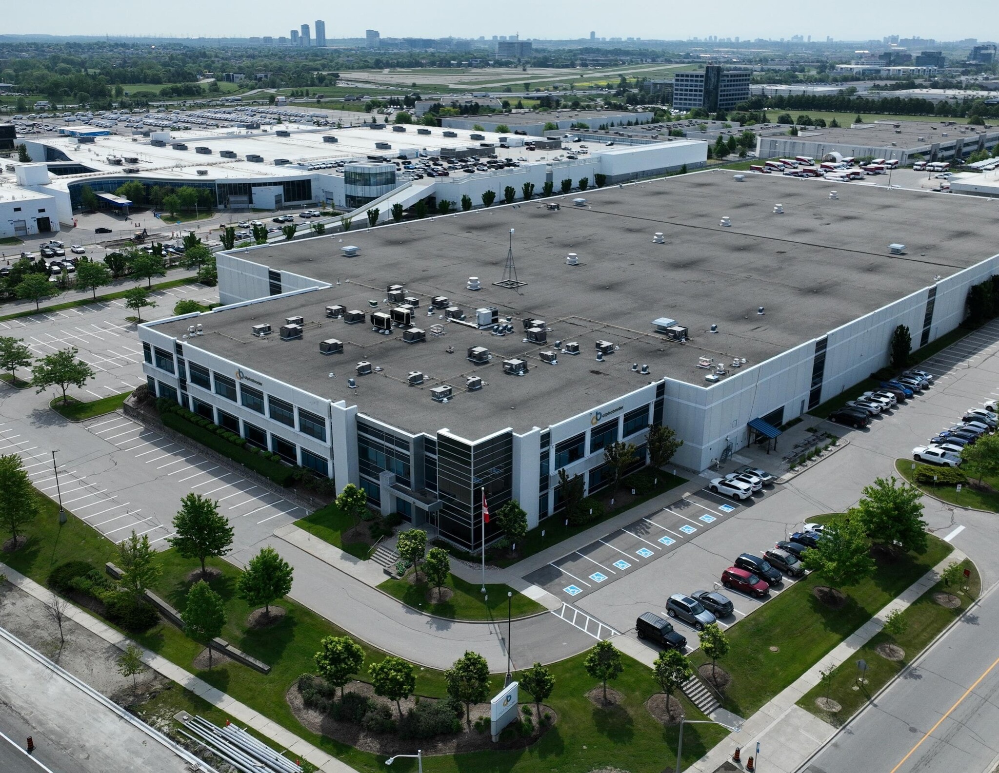 35 Orlando Ave, Richmond Hill, ON à louer Photo de l’immeuble– Image 1 sur 2
