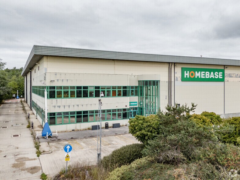 Great Western Way, Swindon à louer - Photo principale – Image 1 sur 10