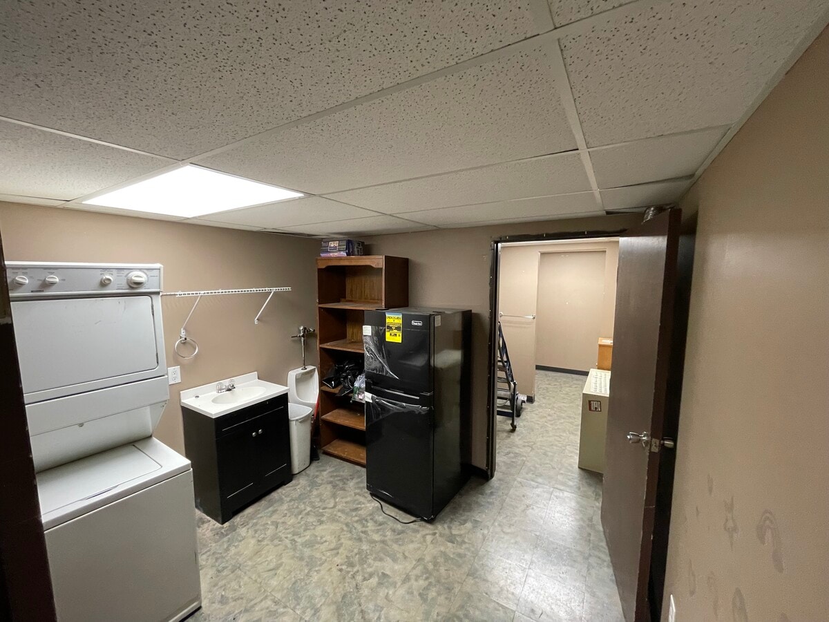 4475 W 58th Ave, Arvada, CO 80002 - Lot D -  - Photo intérieure - Image 1 of 14